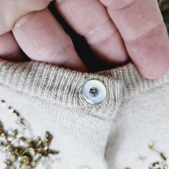 DRUMLANRIG | vintage Scottish 100% pure cashmere beaded lined cardigan - Picture 3 of 9